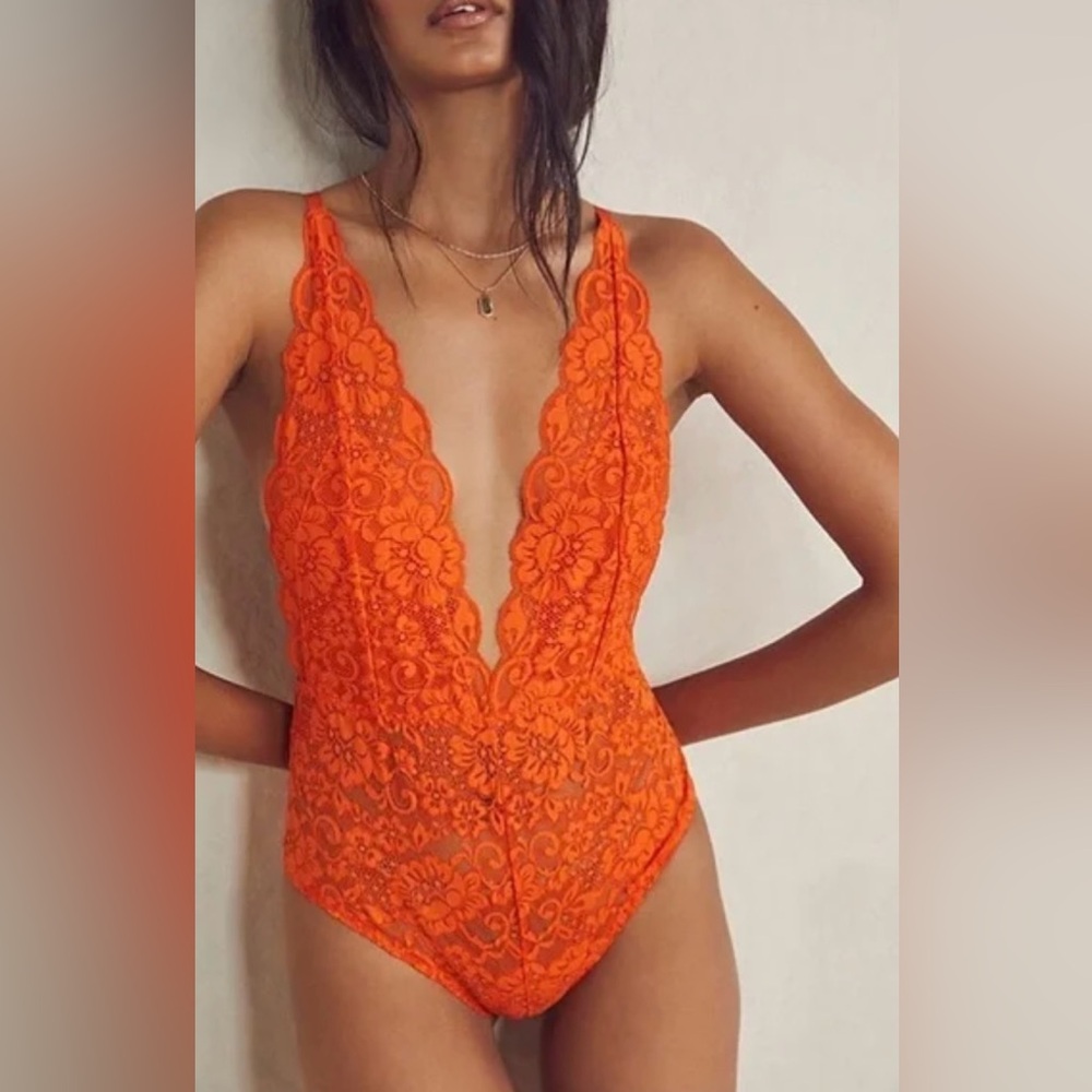 NWT HAH x Free People Comin’ in HAHt Lace Bodysuit